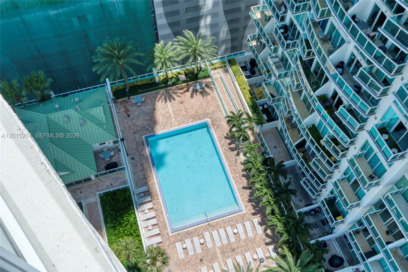 31 SE 5th St #3010, Miami FL 33131