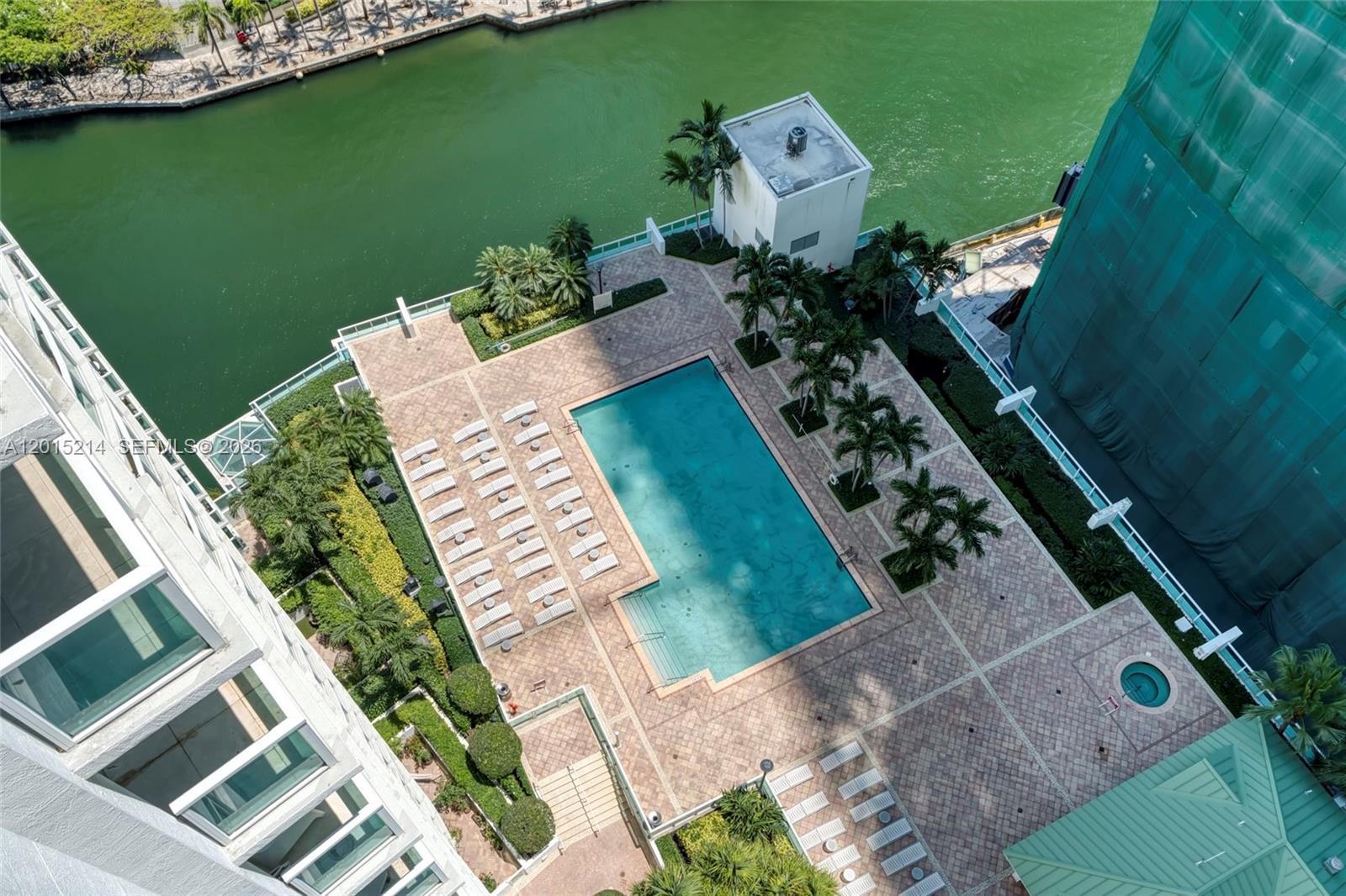 31 SE 5th St #3010, Miami FL 33131