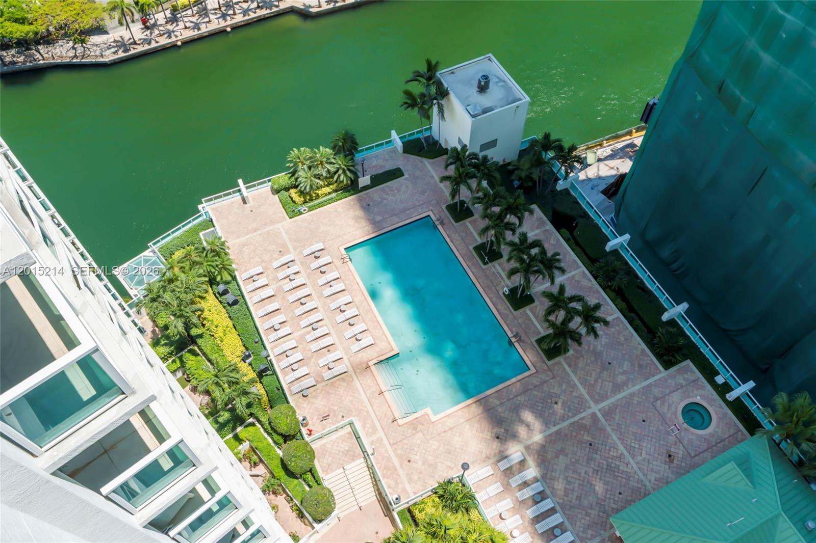 31 SE 5th St #3010, Miami FL 33131