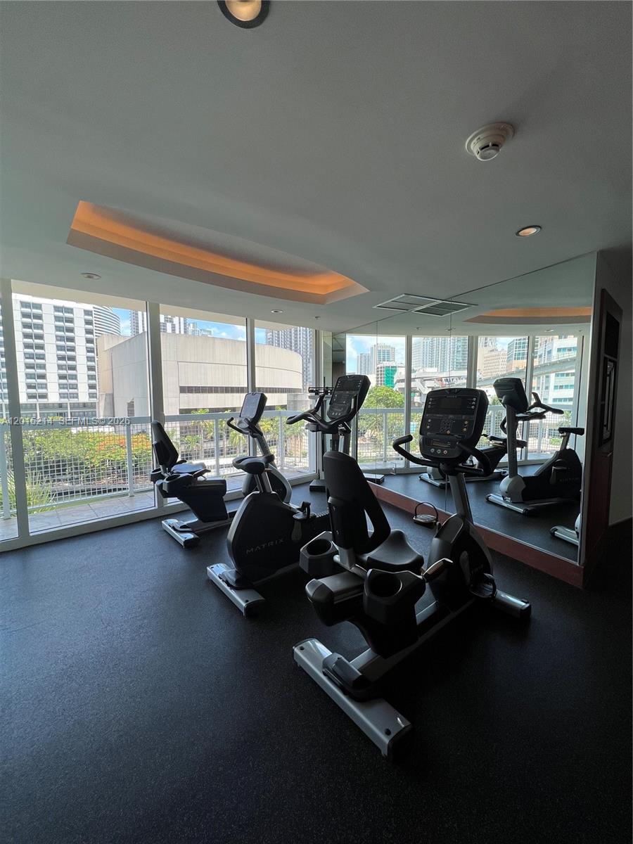 31 SE 5th St #3010, Miami FL 33131