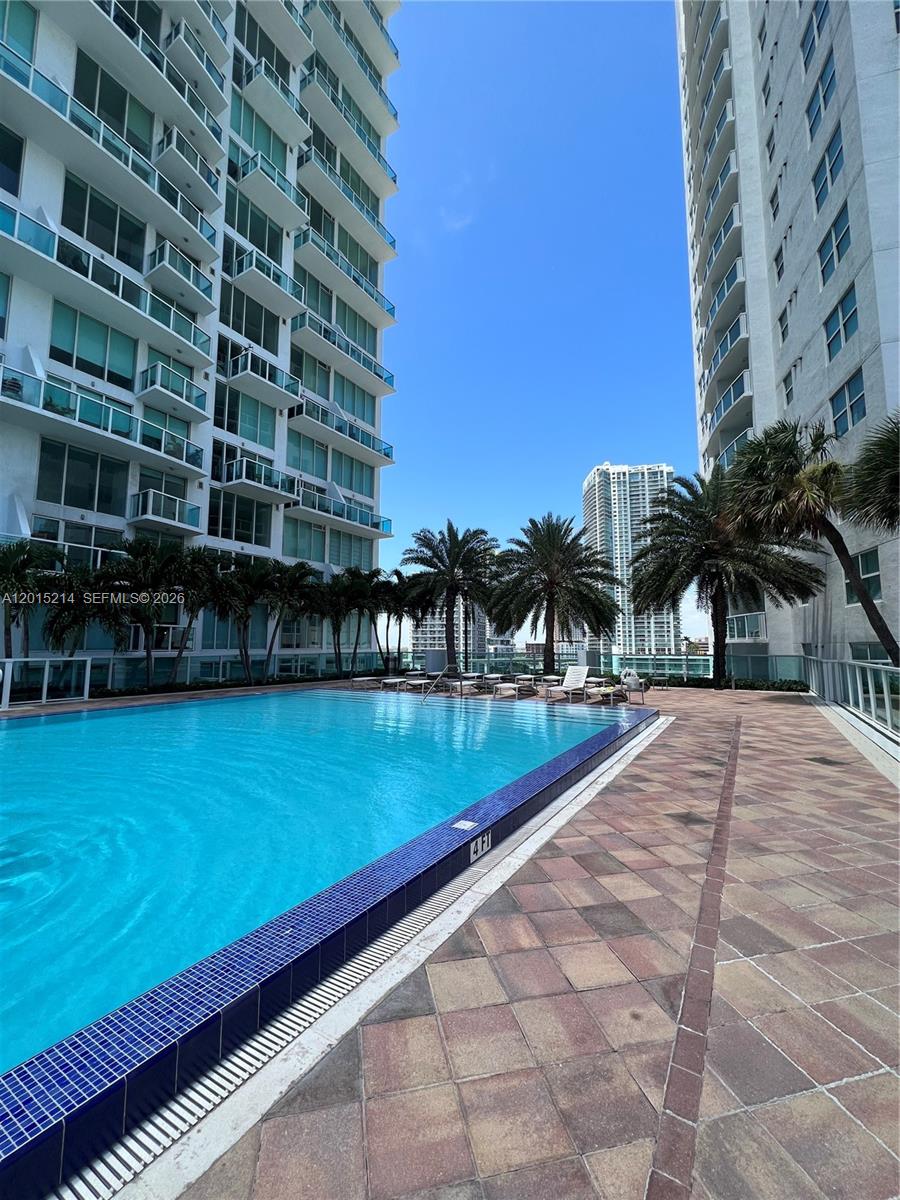 31 SE 5th St #3010, Miami FL 33131
