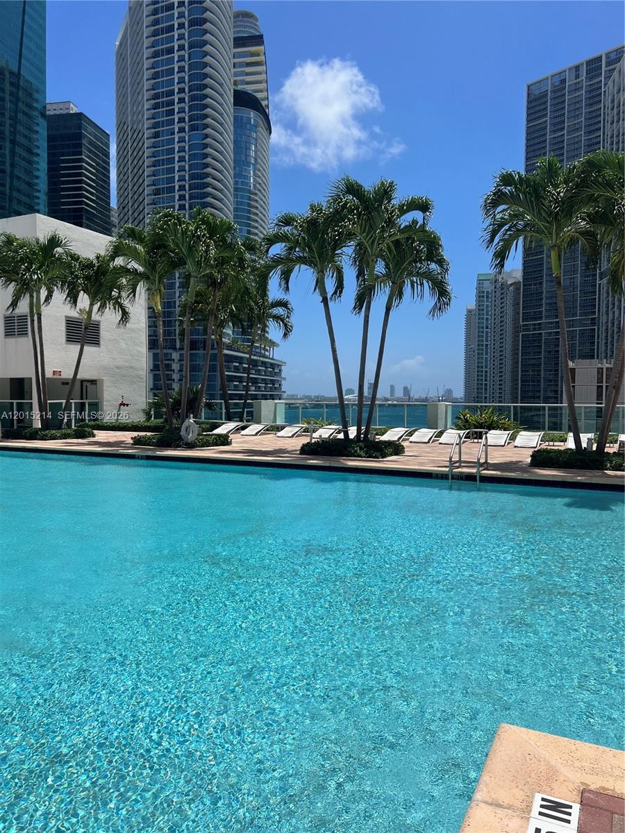 31 SE 5th St #3010, Miami FL 33131
