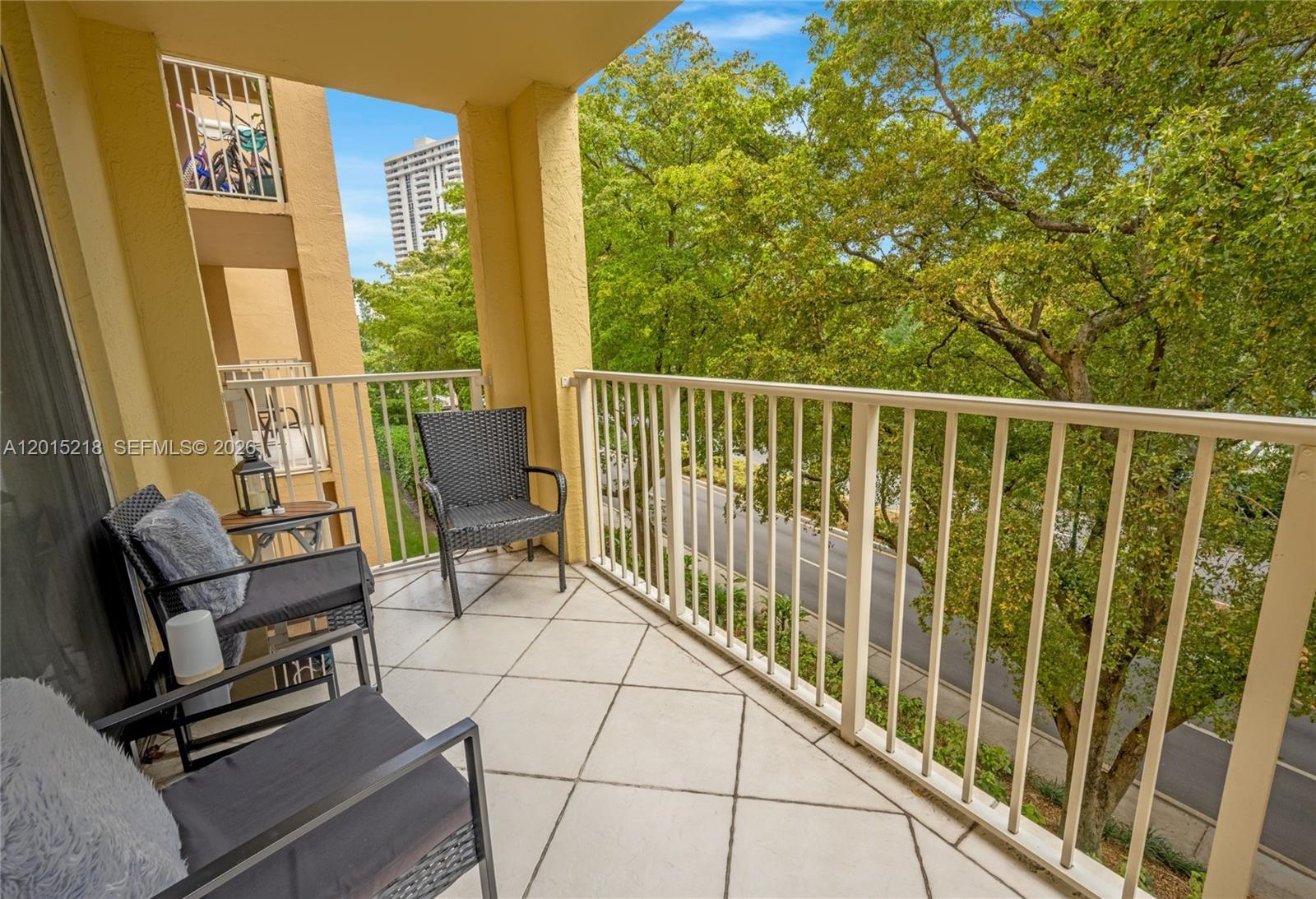 19555 E Country Club Dr #8408, Aventura FL 33180