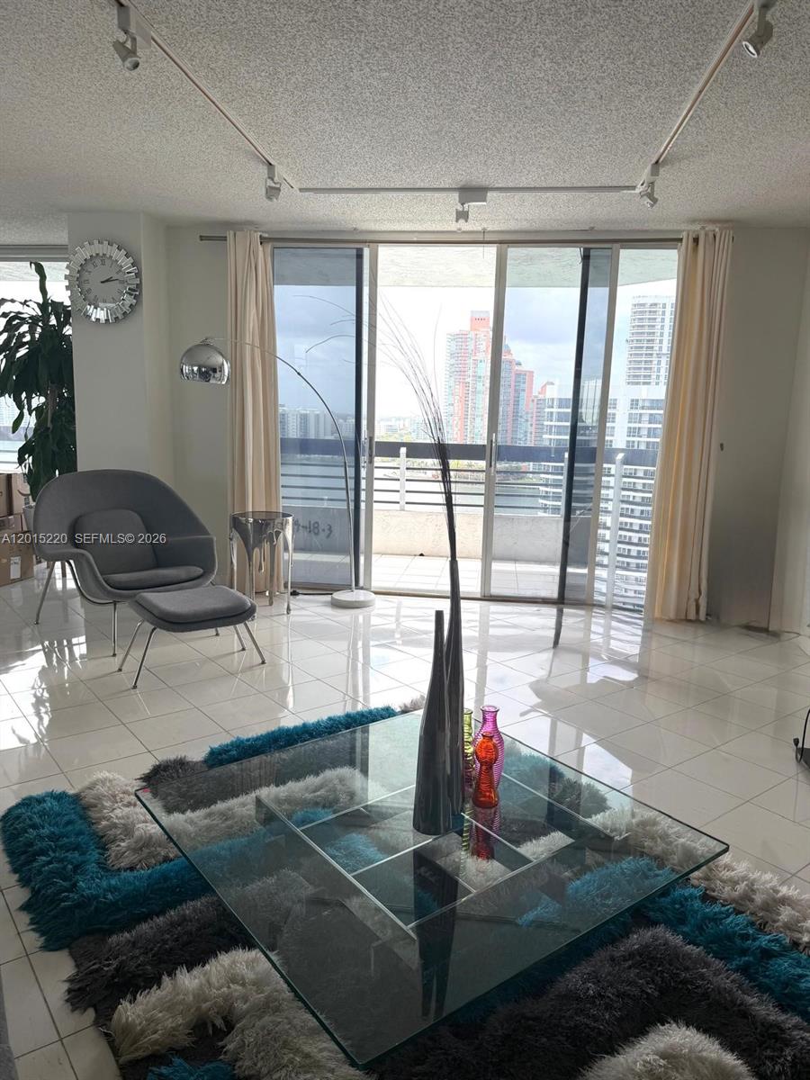 19101 NE 36th Ct #1801, Aventura FL 33180