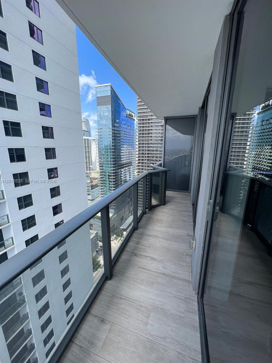 55 SW 9th St #3308, Miami FL 33130