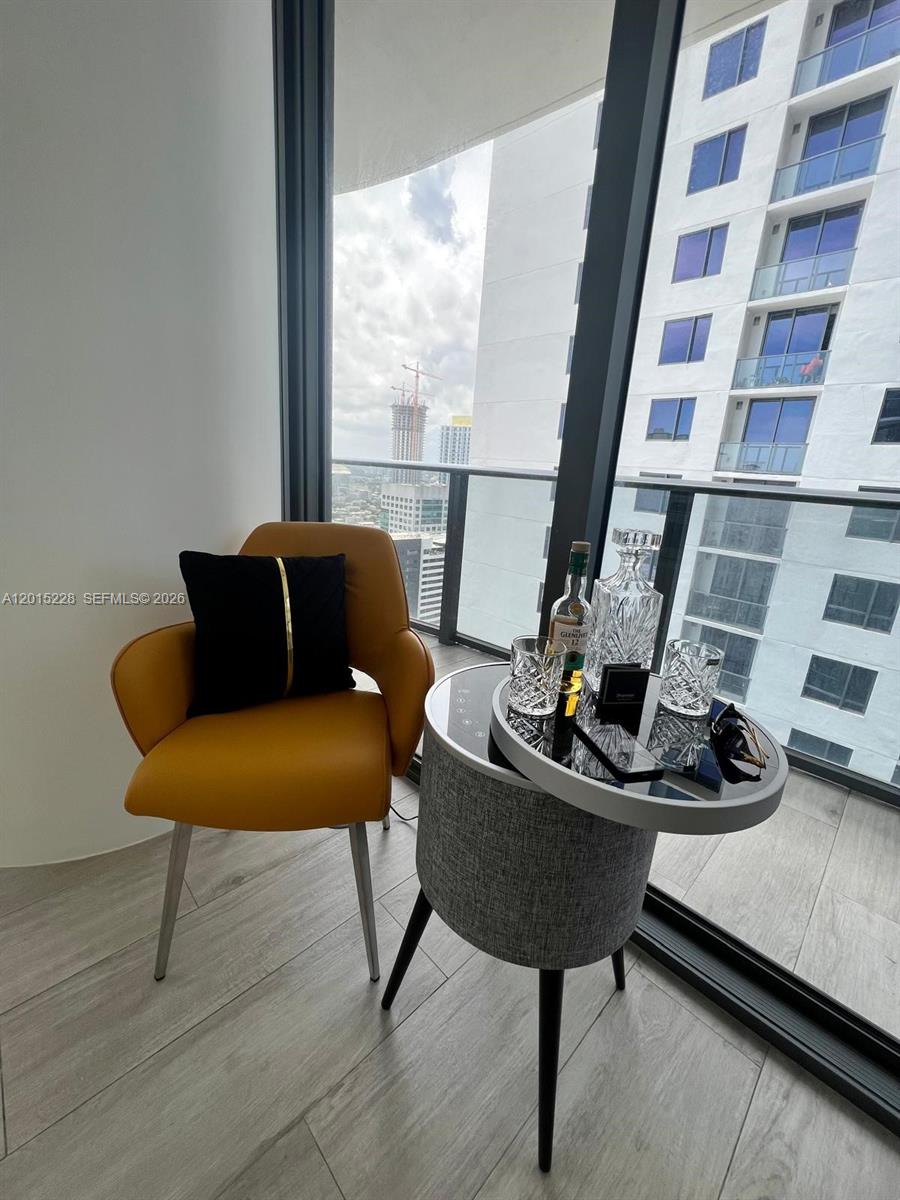55 SW 9th St #3308, Miami FL 33130