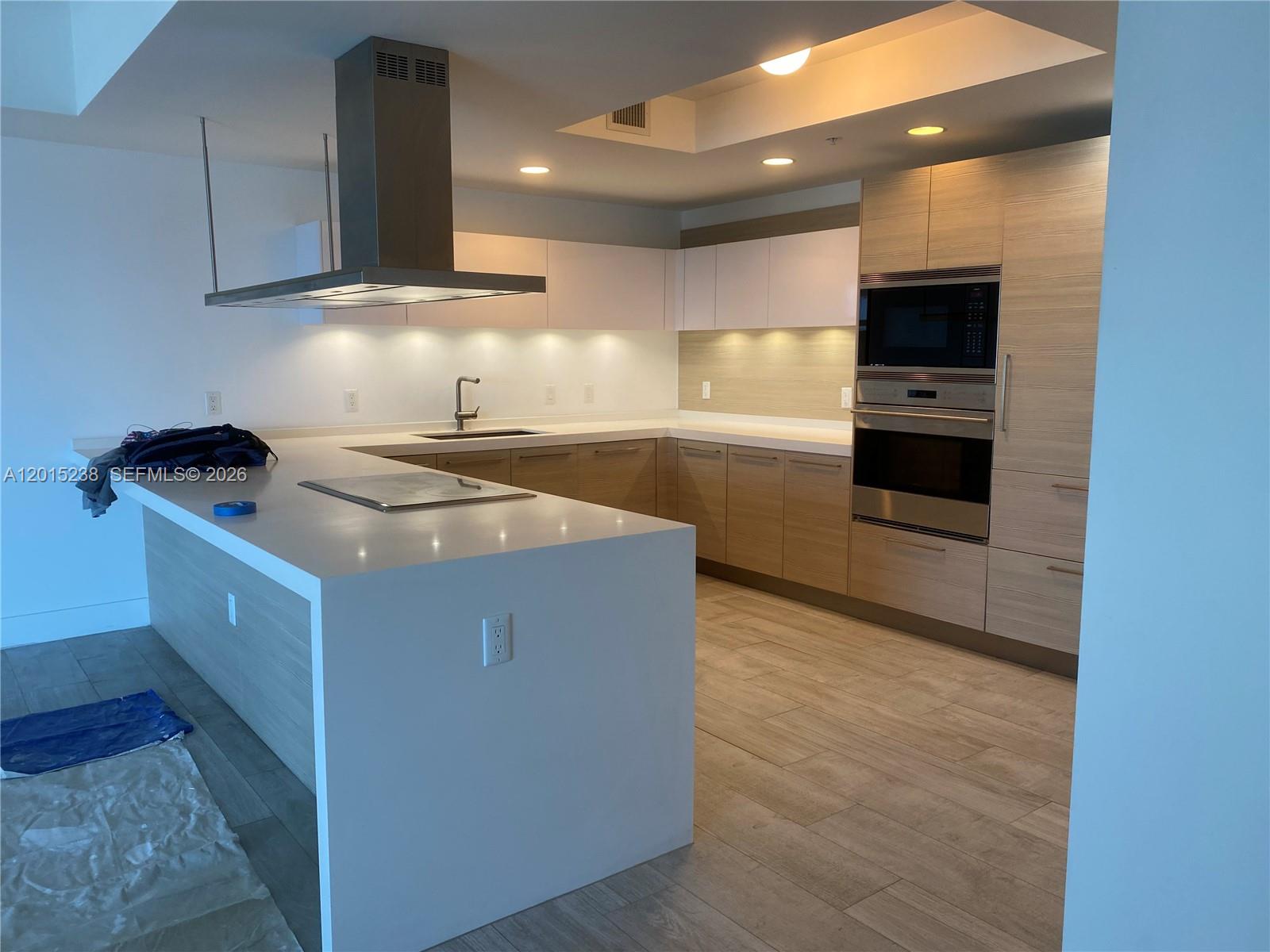 17301 Biscayne Blvd #203, North Miami Beach FL 33160