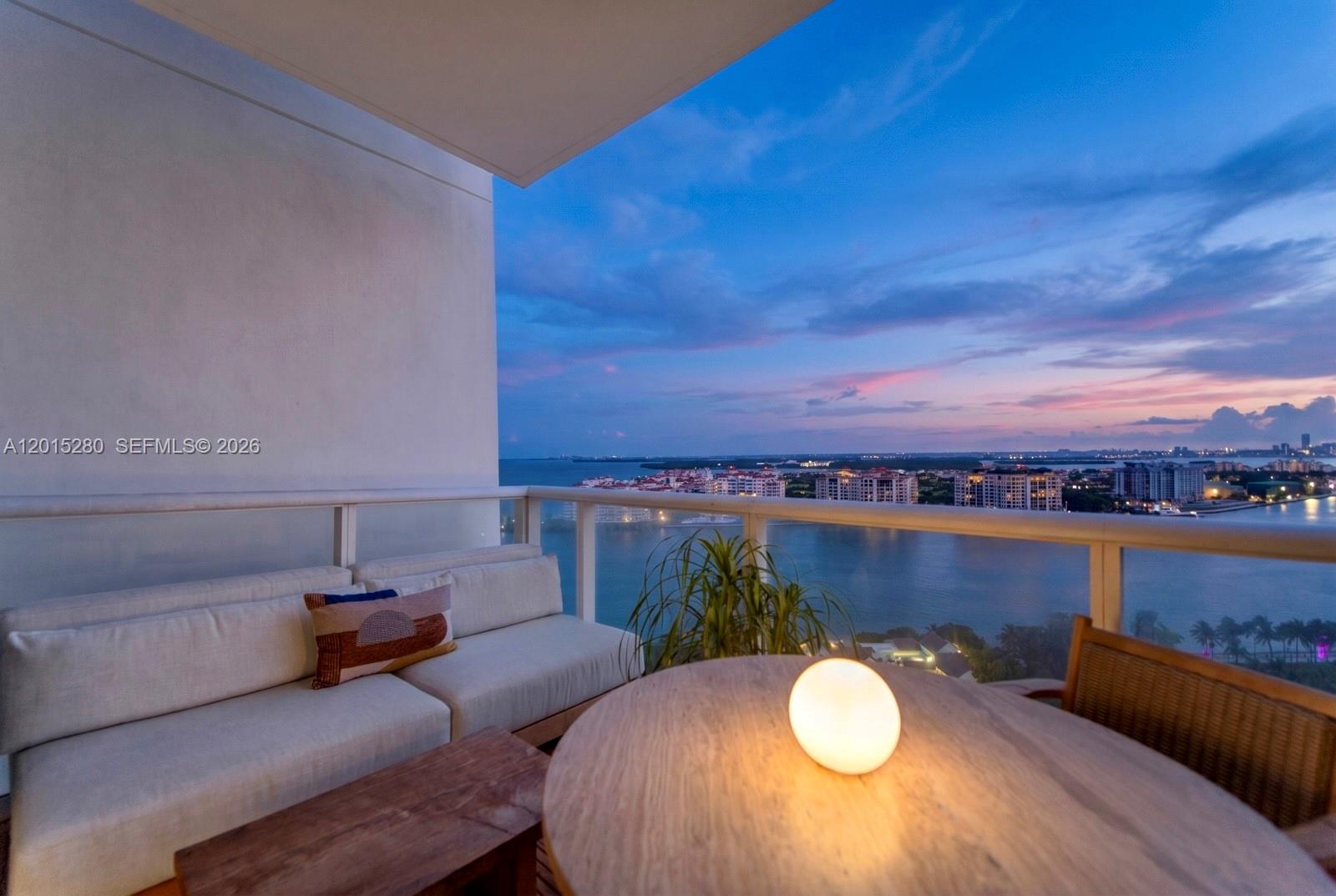 100 S Pointe Dr #2003, Miami Beach FL 33139