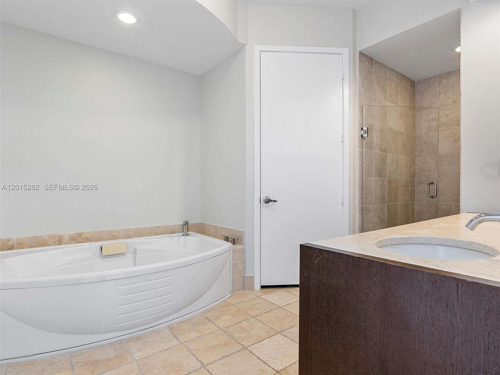 18201 Collins Ave #4009, Sunny Isles Beach FL 33160