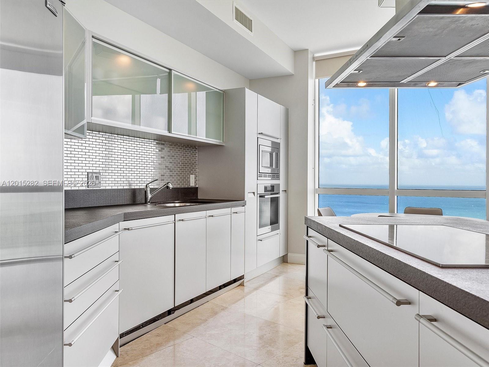 18201 Collins Ave #4009, Sunny Isles Beach FL 33160