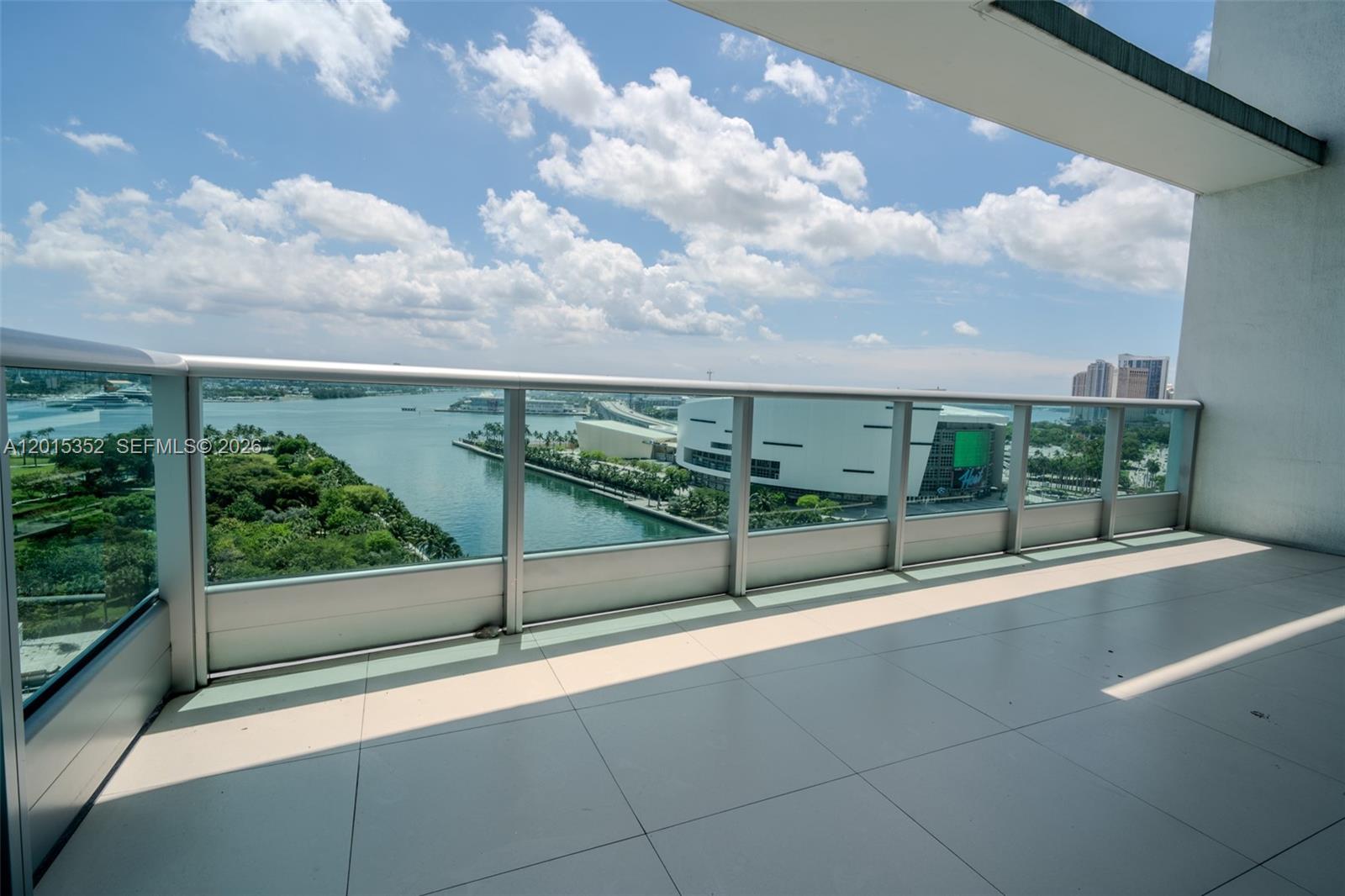 900 Biscayne Blvd #1707, Miami FL 33132