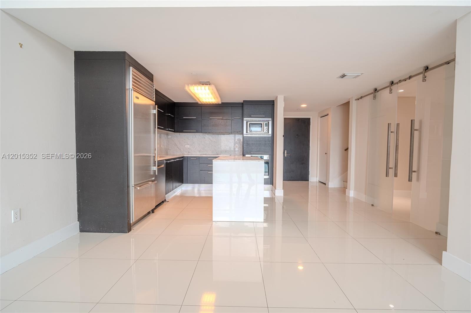 900 Biscayne Blvd #1707, Miami FL 33132