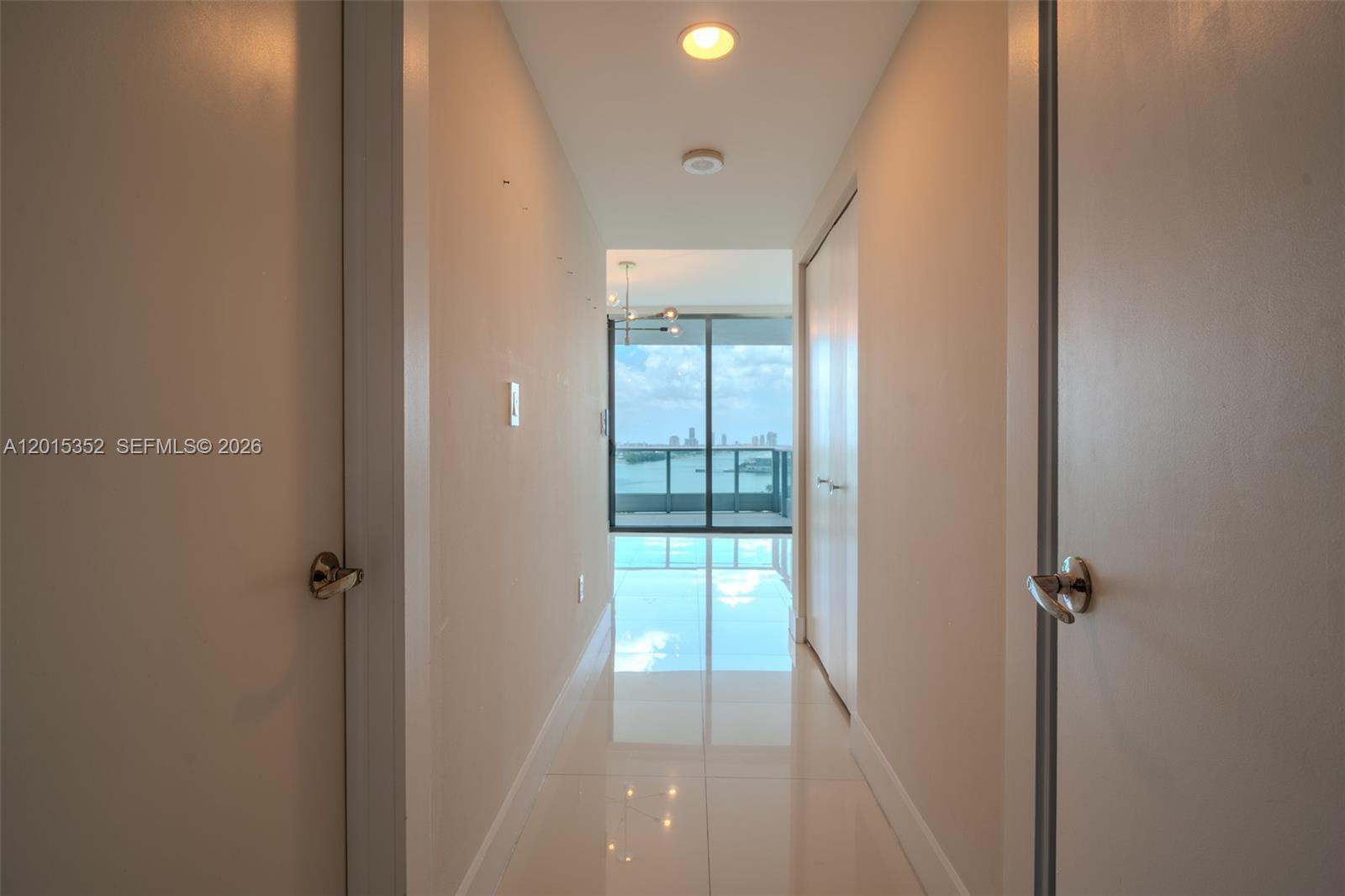 900 Biscayne Blvd #1707, Miami FL 33132