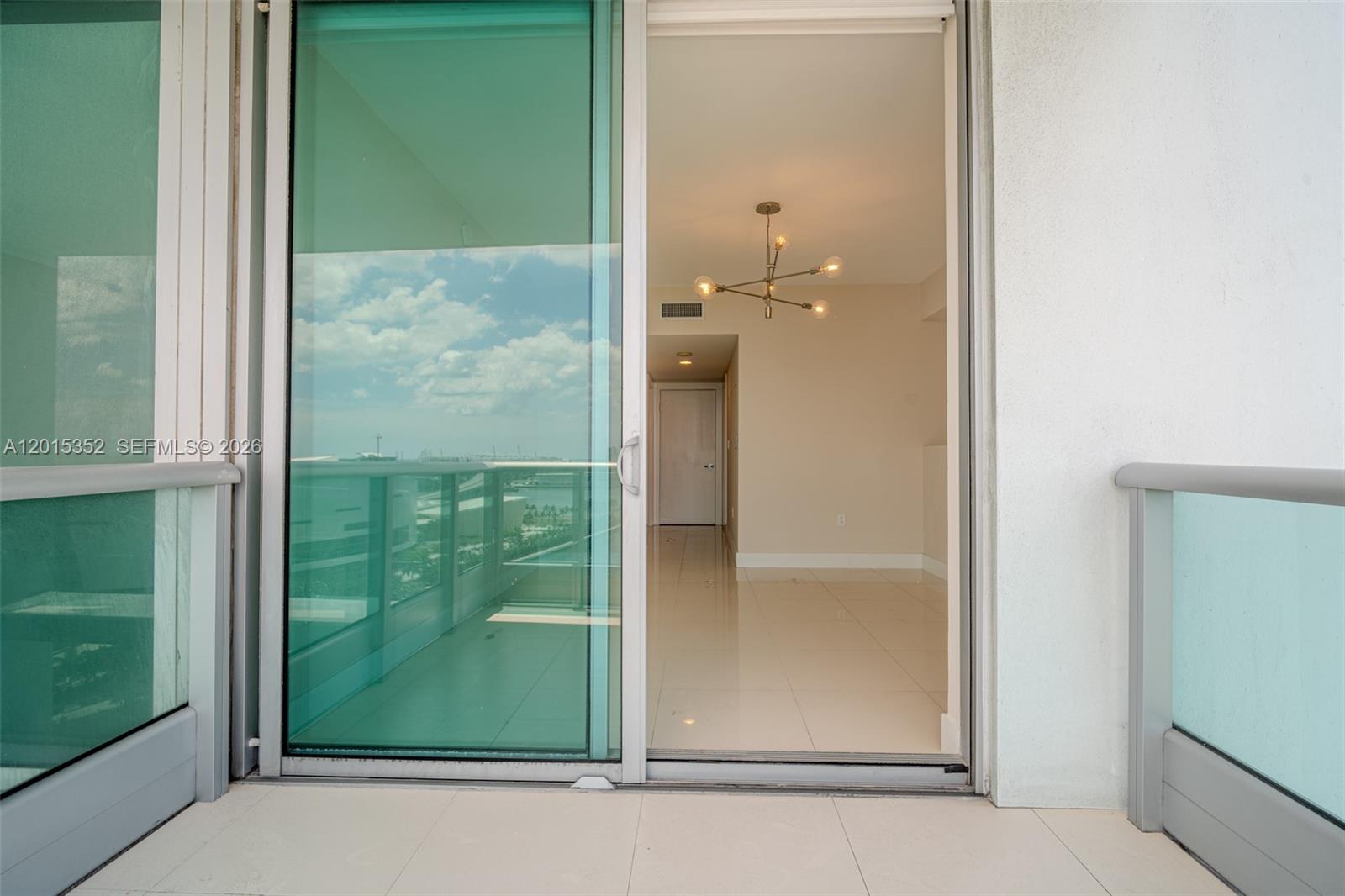 900 Biscayne Blvd #1707, Miami FL 33132