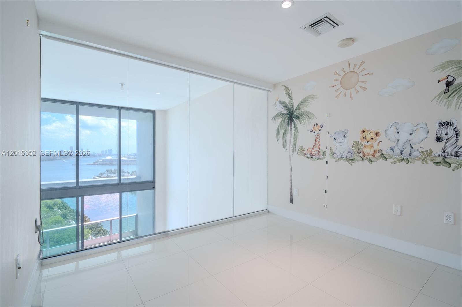 900 Biscayne Blvd #1707, Miami FL 33132