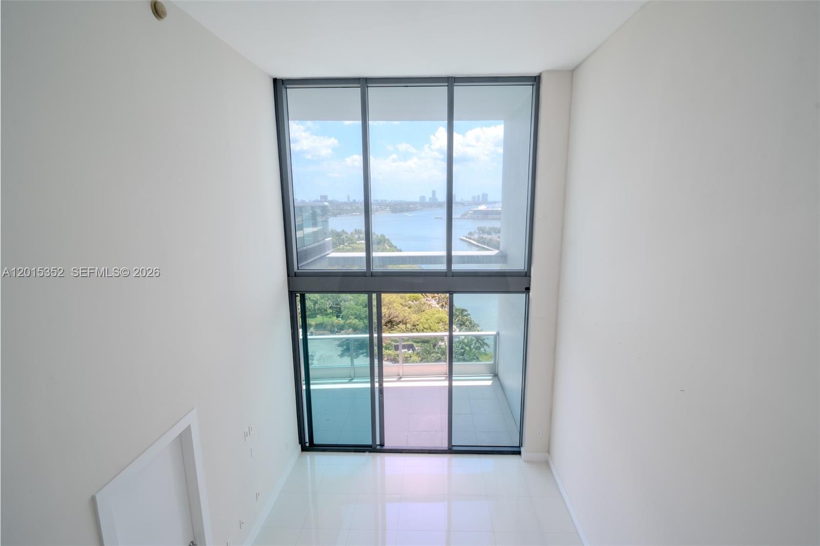 900 Biscayne Blvd #1707, Miami FL 33132