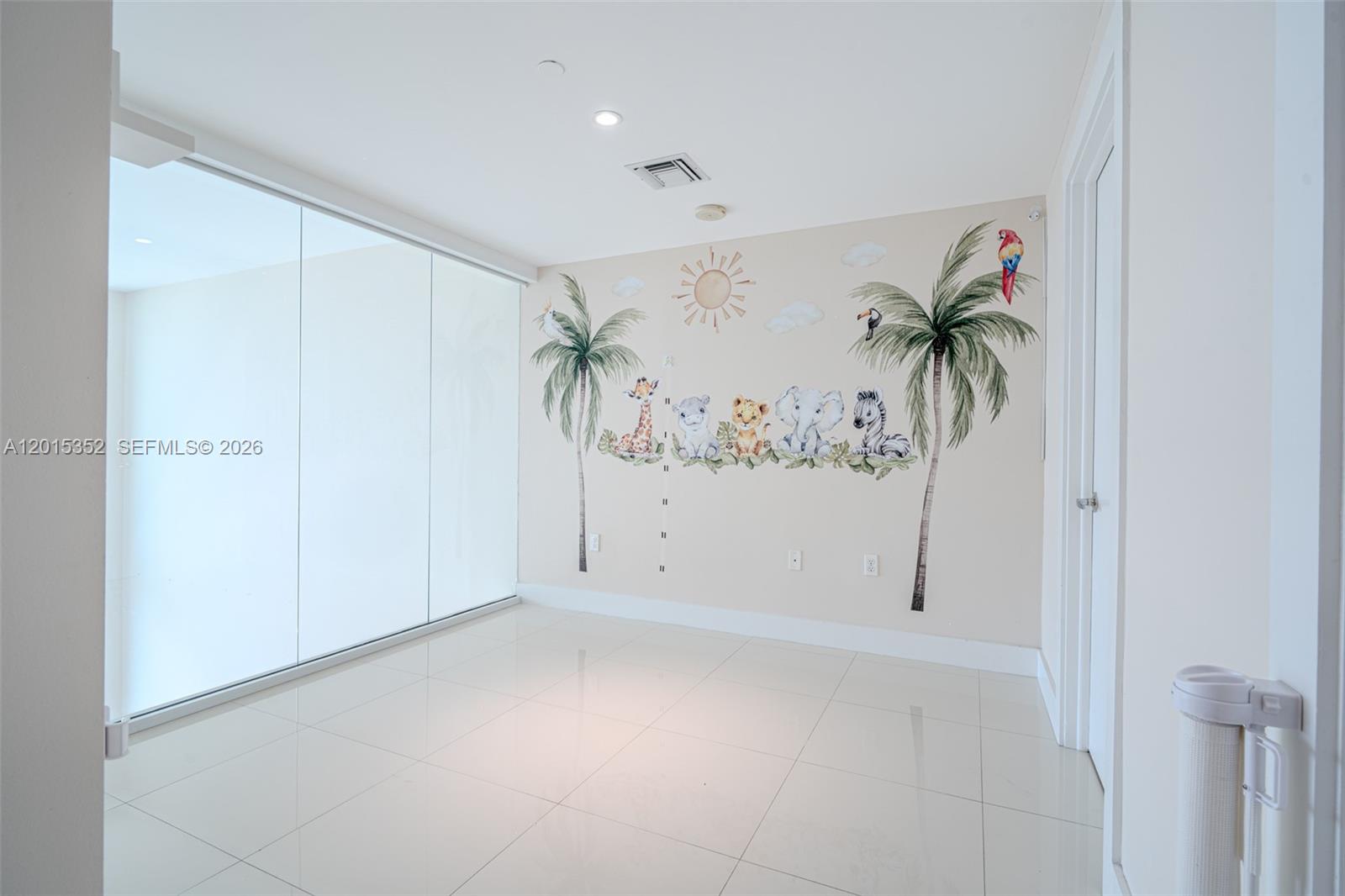 900 Biscayne Blvd #1707, Miami FL 33132