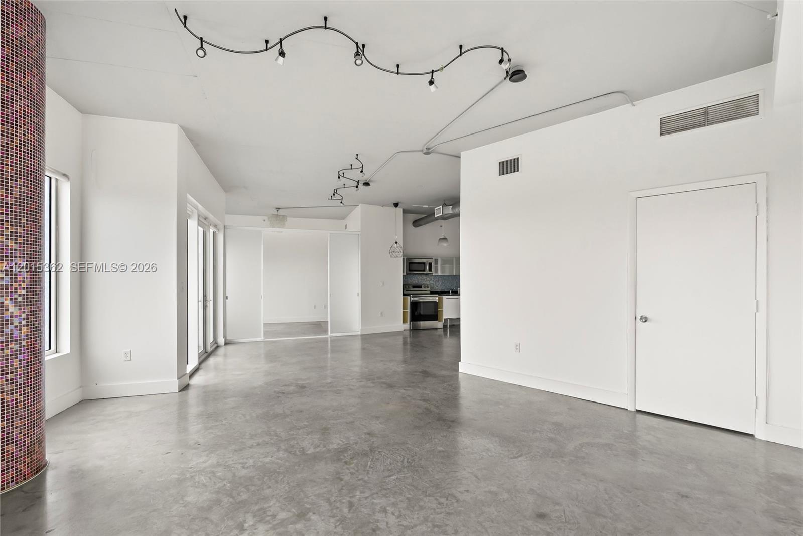 10 SW South River Dr #1006, Miami FL 33130