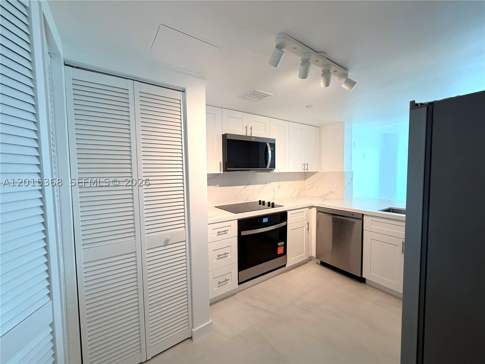 2101 Brickell Ave #2301, Miami FL 33129