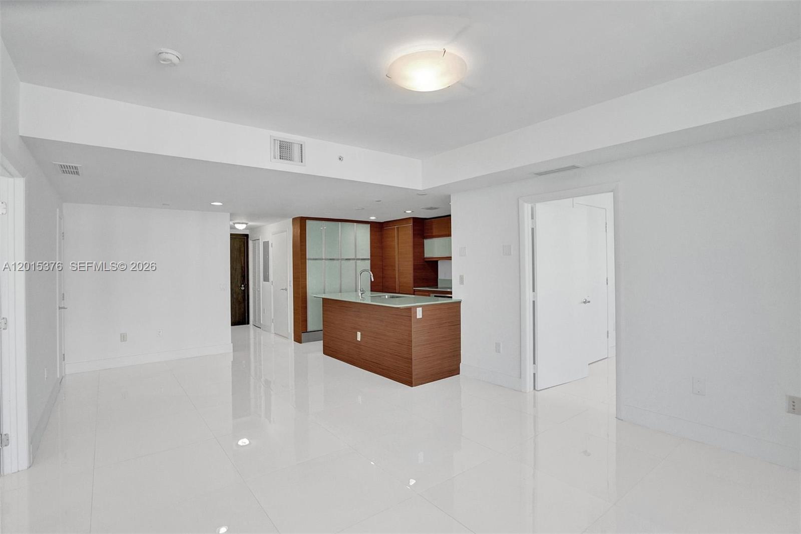 5875 Collins Ave #1803, Miami Beach FL 33140