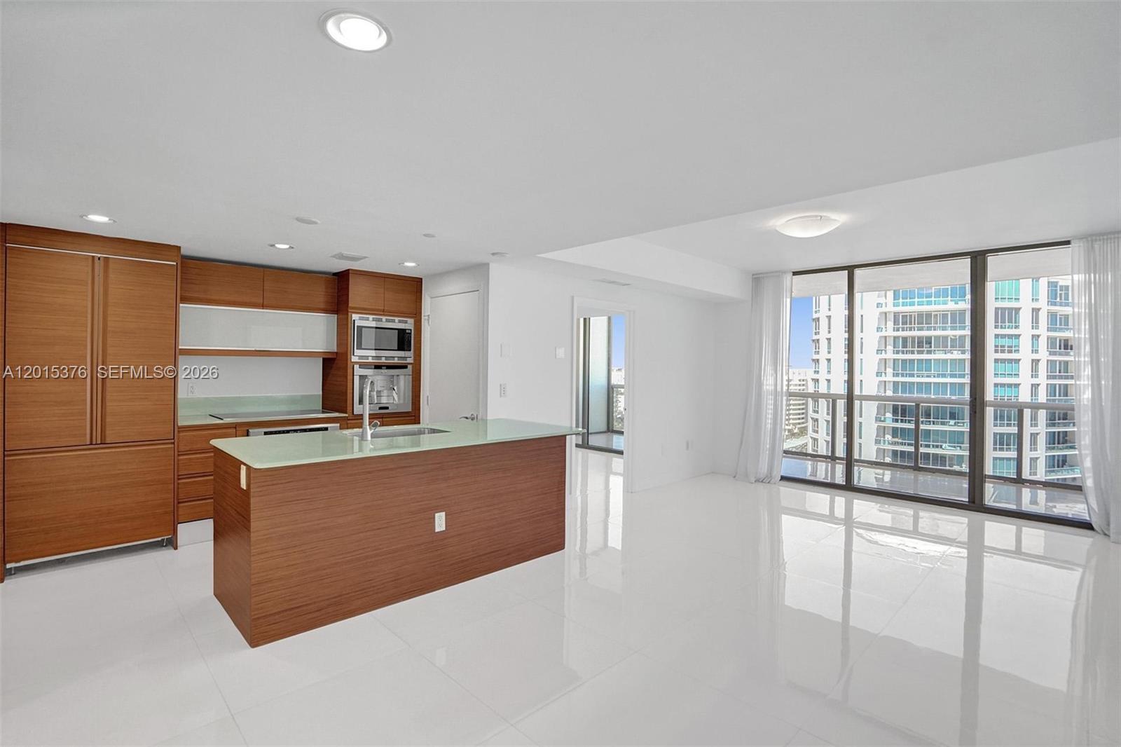 5875 Collins Ave #1803, Miami Beach FL 33140
