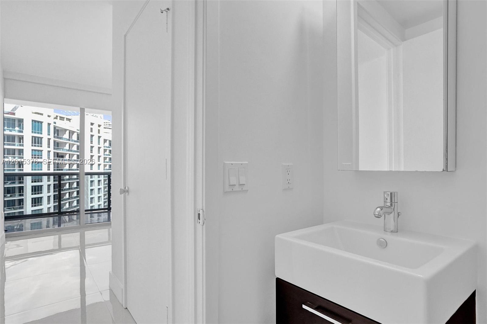 5875 Collins Ave #1803, Miami Beach FL 33140