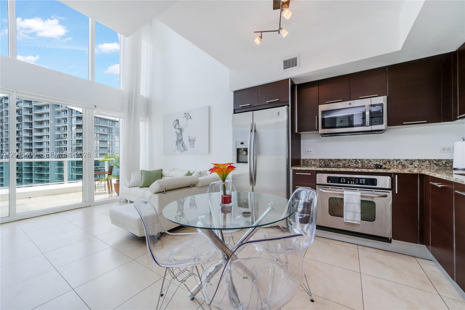 41 SE 5th St #2410, Miami FL 33131