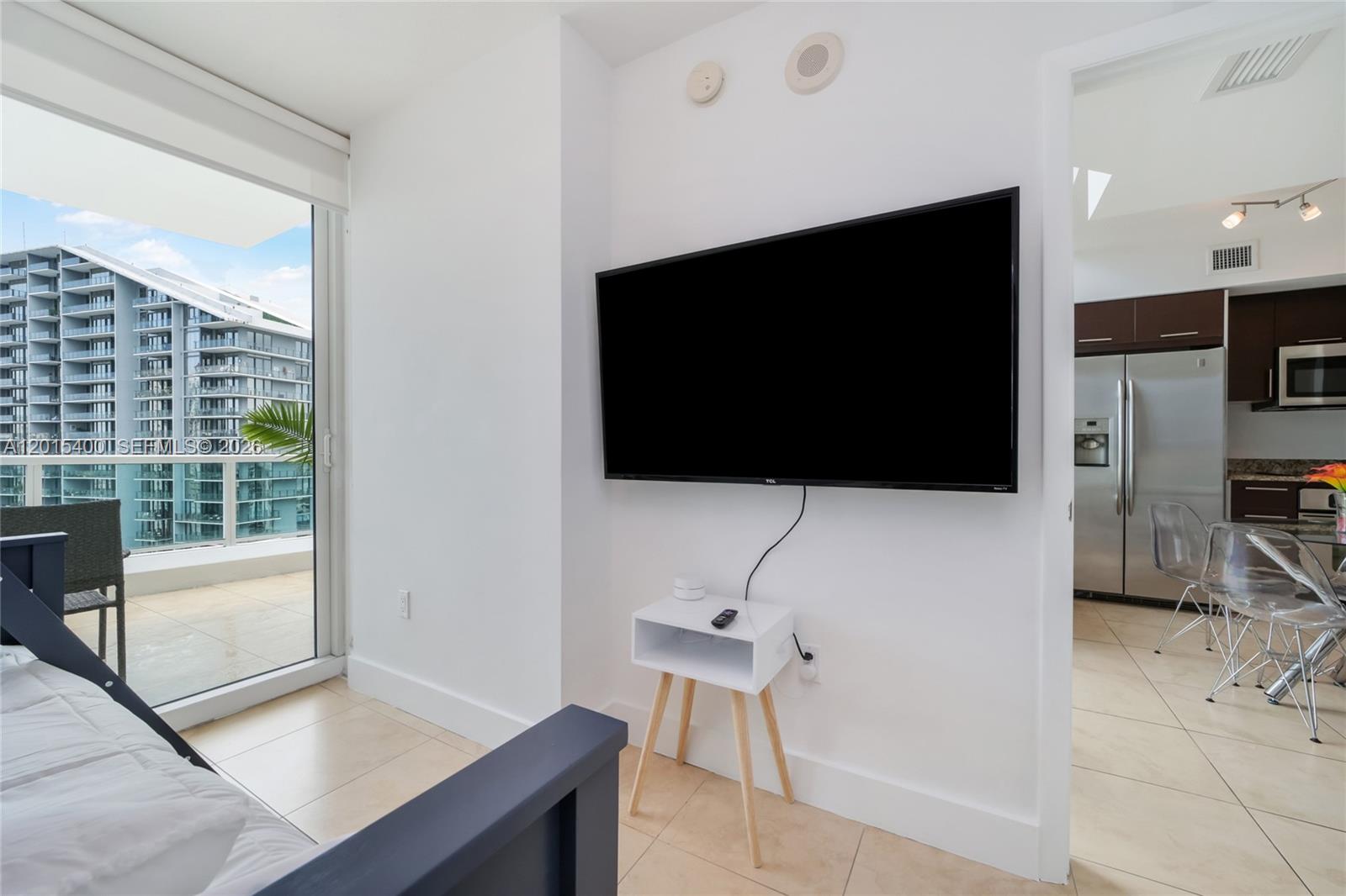 41 SE 5th St #2410, Miami FL 33131