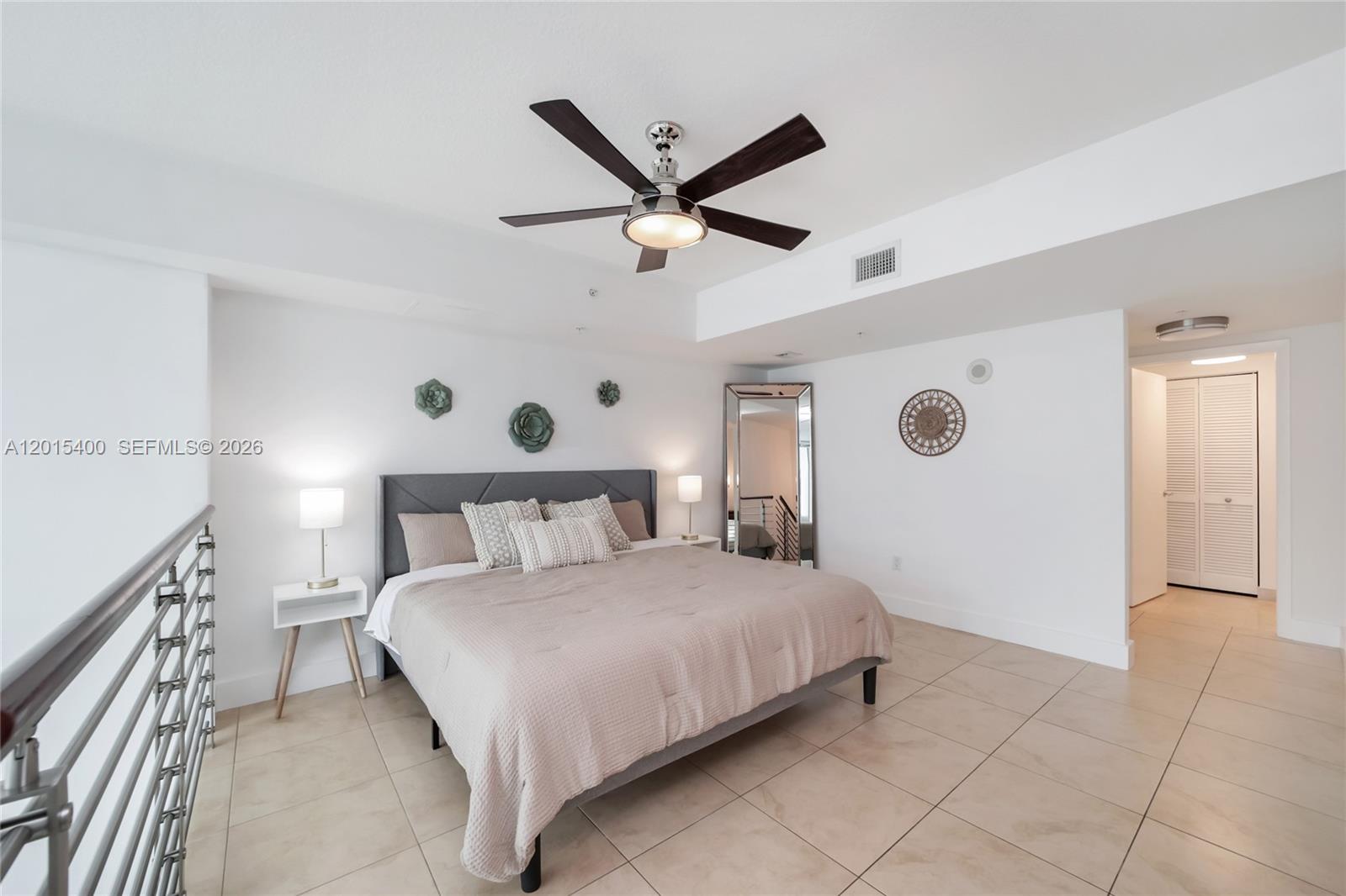 41 SE 5th St #2410, Miami FL 33131