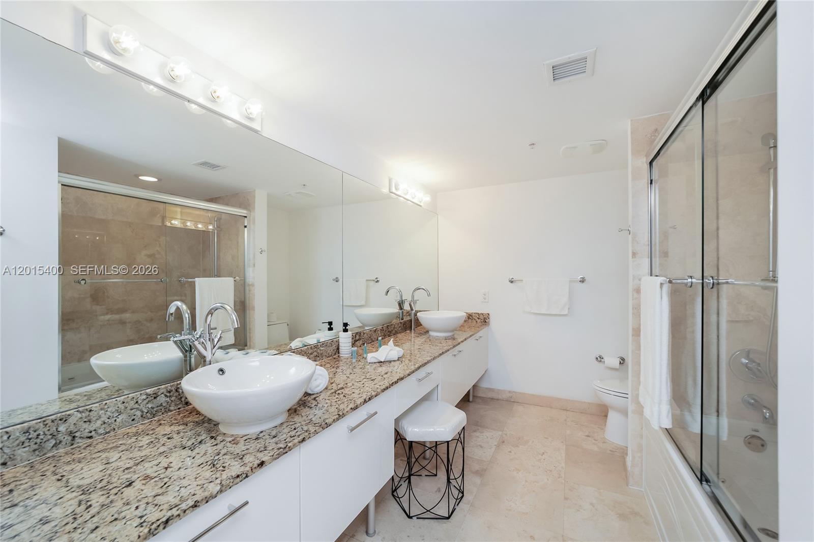 41 SE 5th St #2410, Miami FL 33131