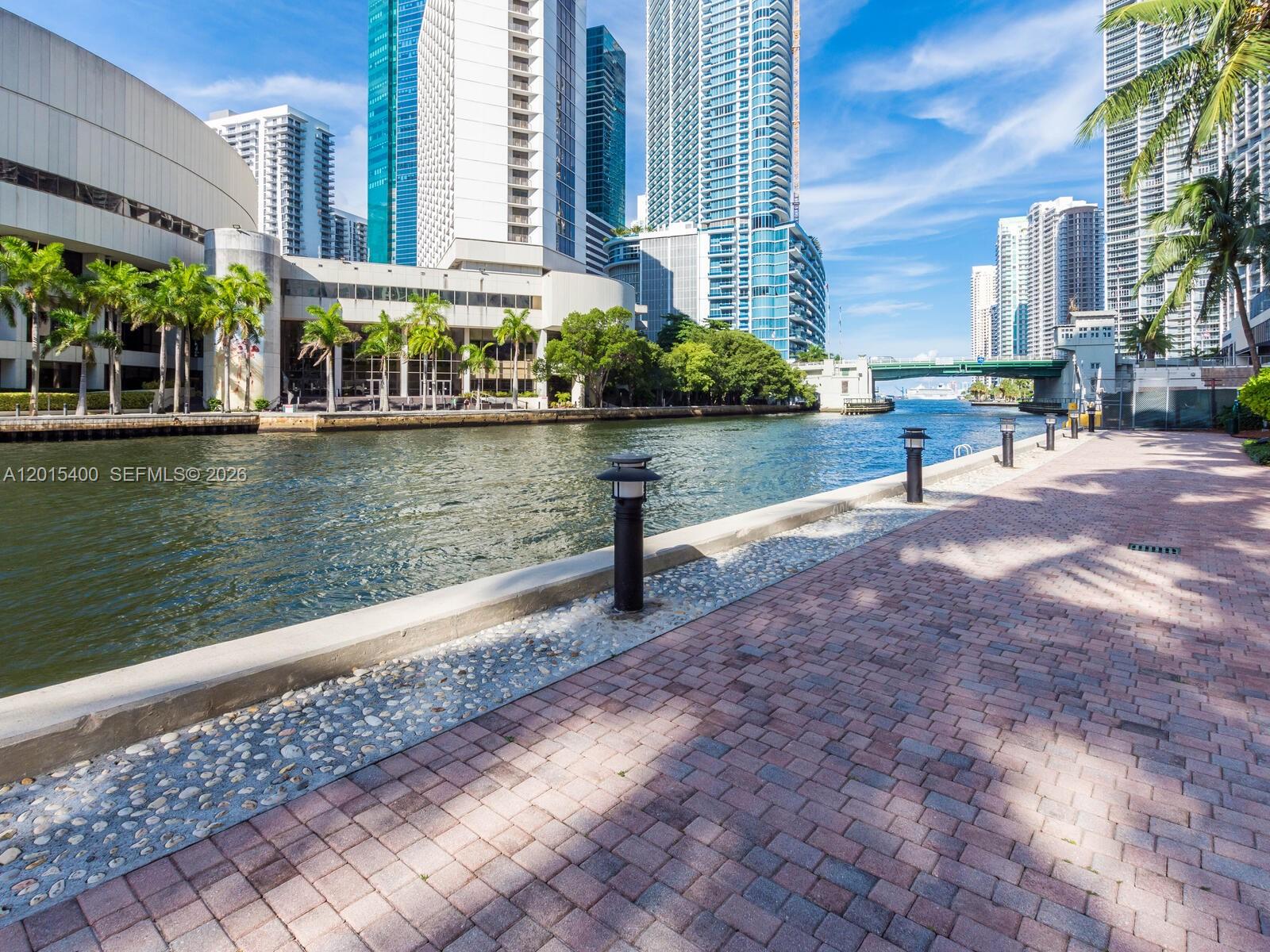 41 SE 5th St #2410, Miami FL 33131