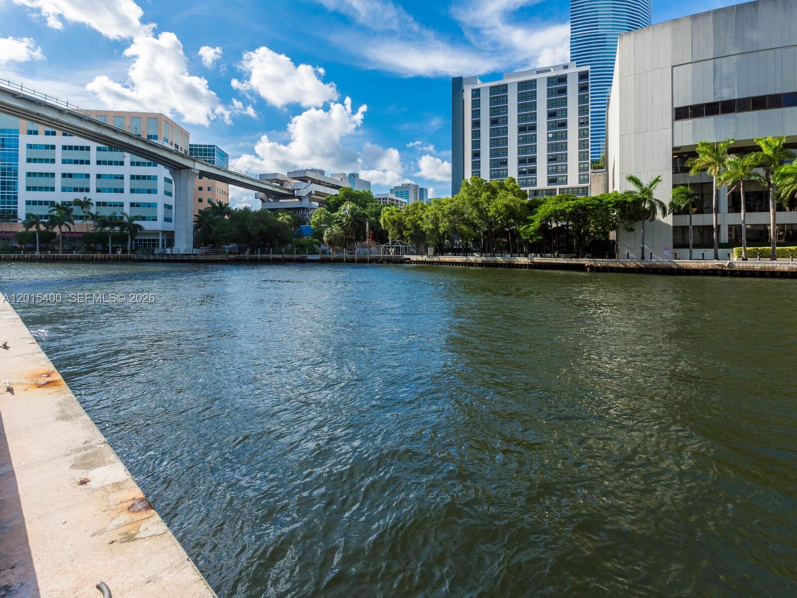 41 SE 5th St #2410, Miami FL 33131