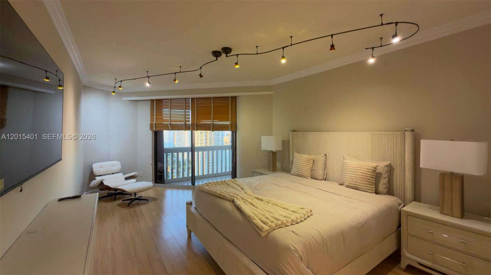 2000 Island Blvd #3004, Aventura FL 33160