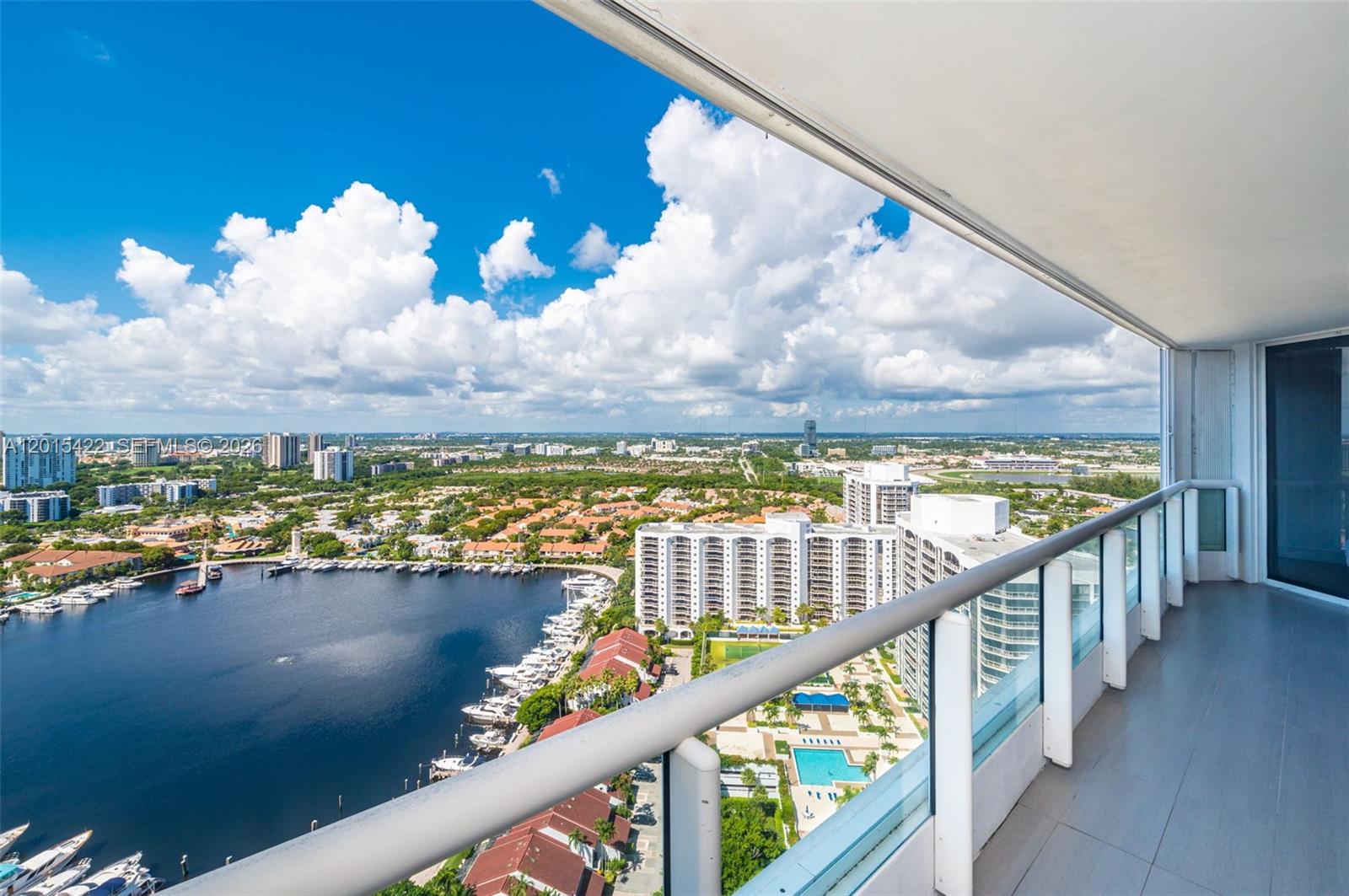 21205 Yacht Club Dr #3107, Aventura FL 33180