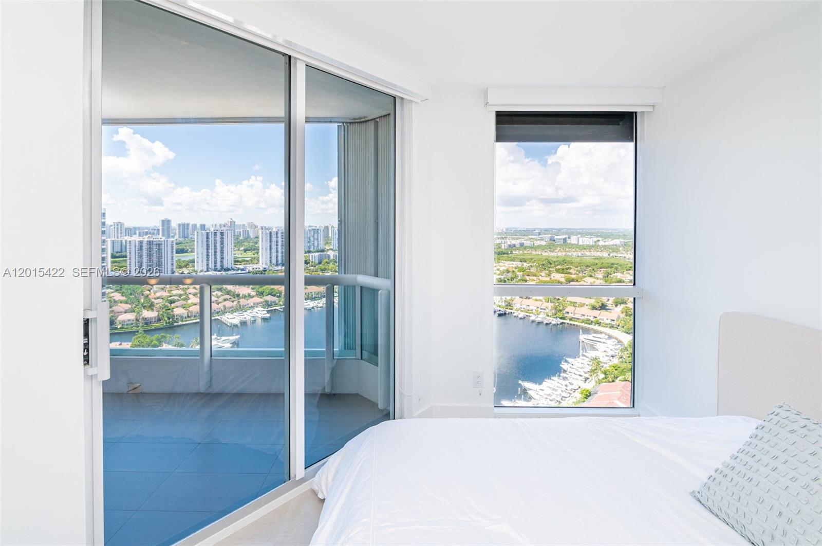 21205 Yacht Club Dr #3107, Aventura FL 33180