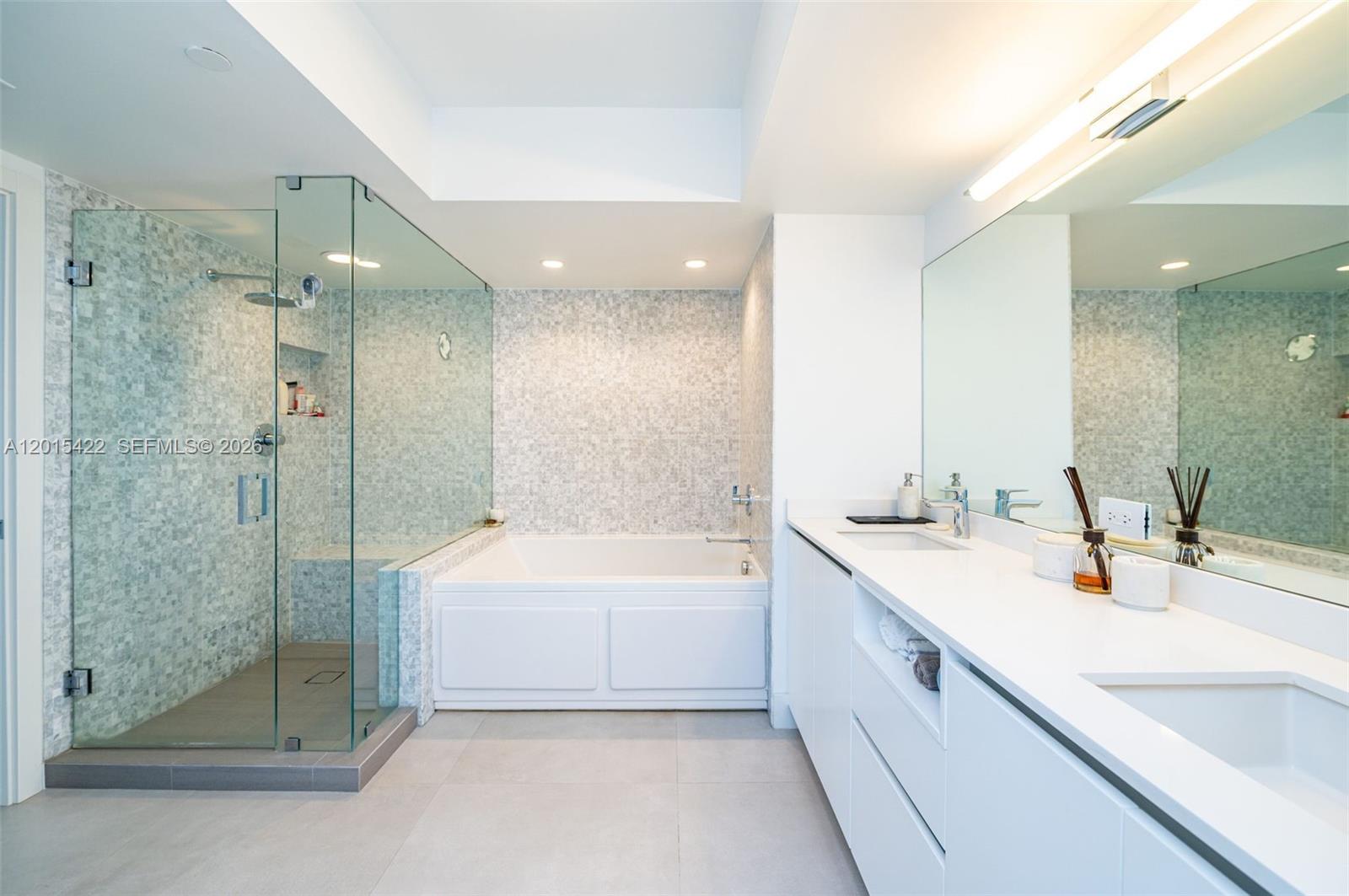 21205 Yacht Club Dr #3107, Aventura FL 33180