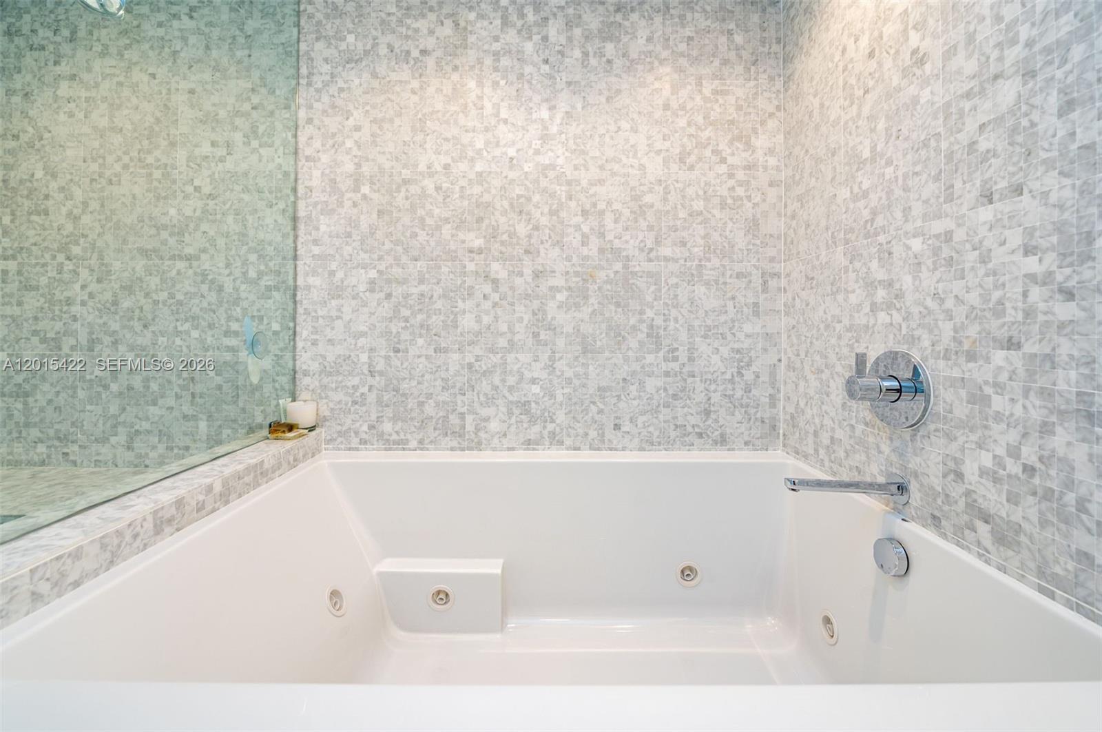 21205 Yacht Club Dr #3107, Aventura FL 33180