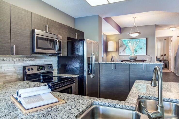 5555 N Military Trl #Riviera, Boca Raton FL 33496