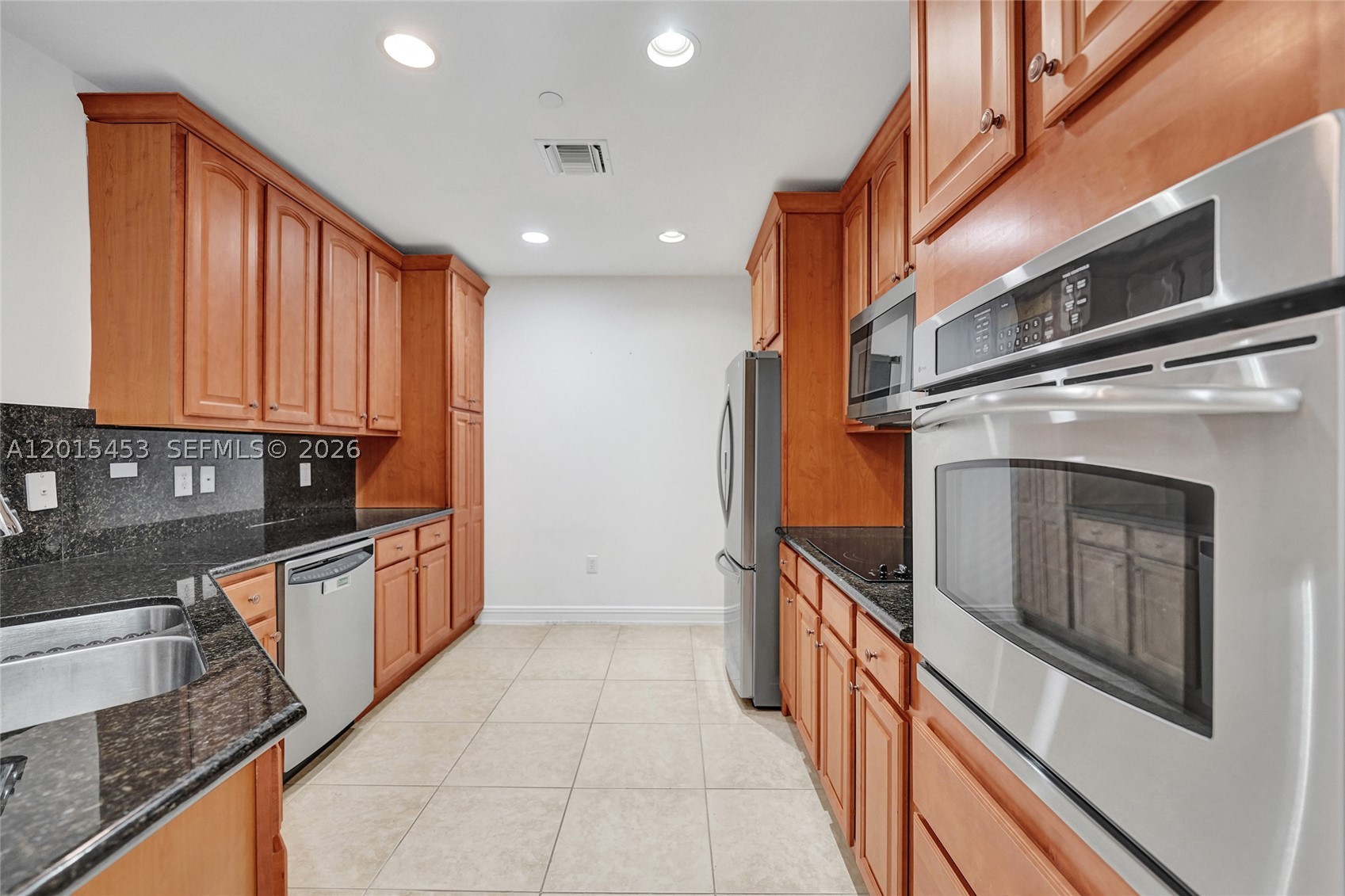 16135 Emerald Estates Dr #166, Weston FL 33331