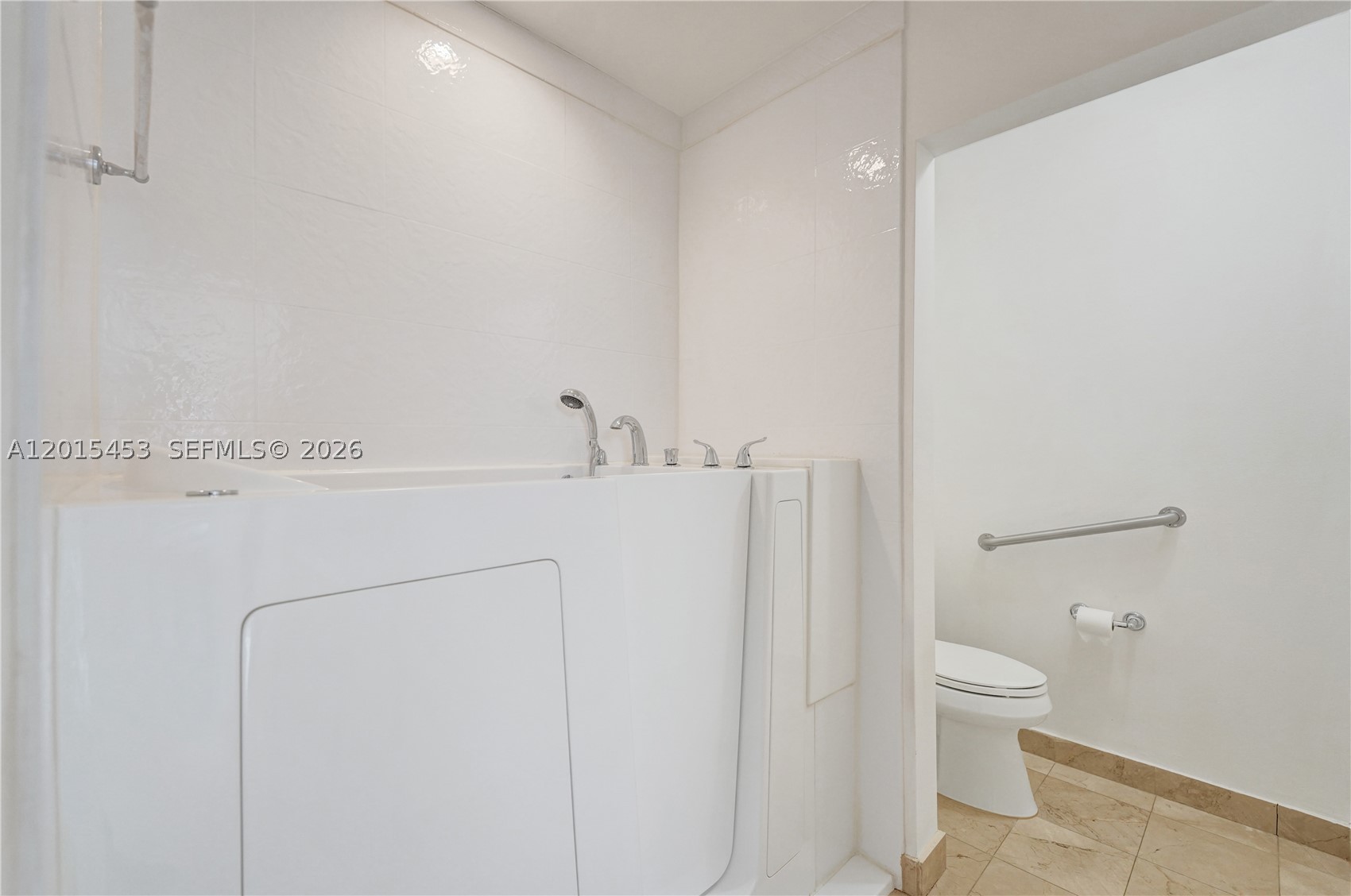 16135 Emerald Estates Dr #166, Weston FL 33331