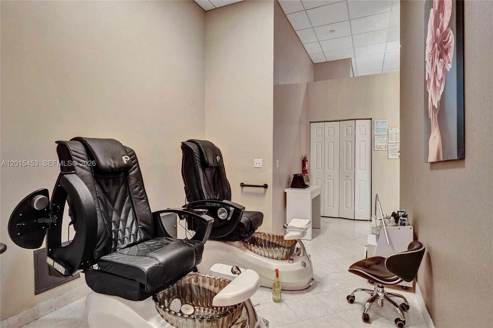 16135 Emerald Estates Dr #166, Weston FL 33331