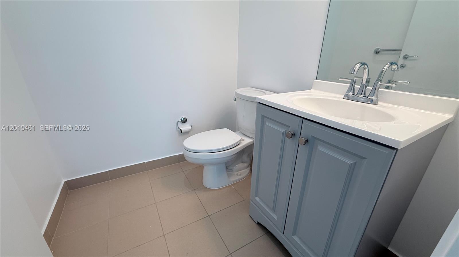 300 S Biscayne Blvd #T-2407, Miami FL 33131