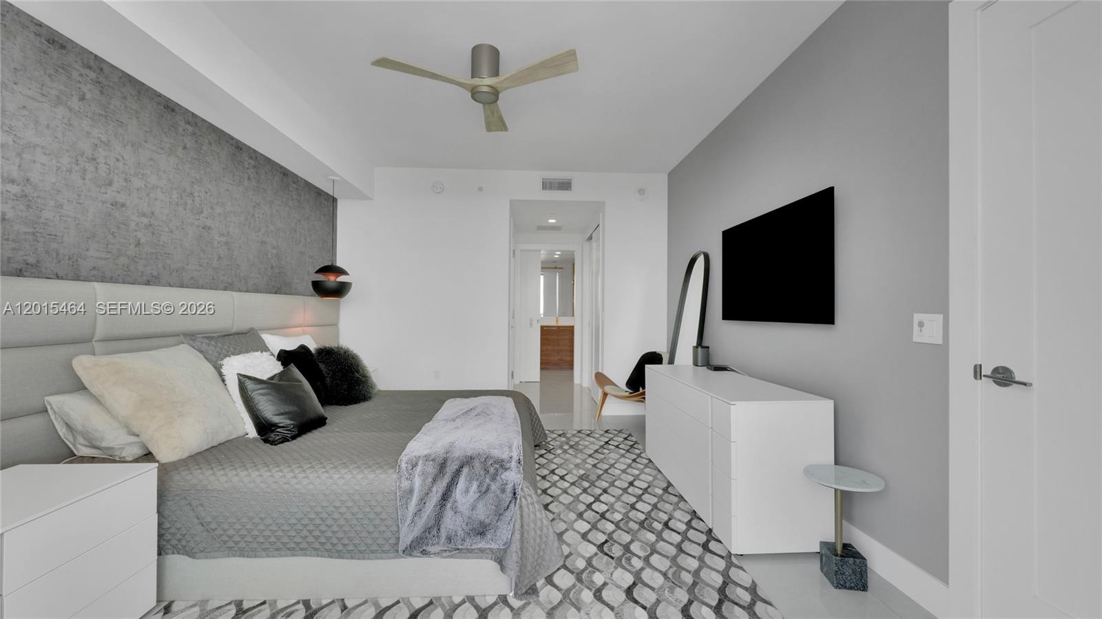 100 E Las Olas Blvd #2802, Fort Lauderdale FL 33301