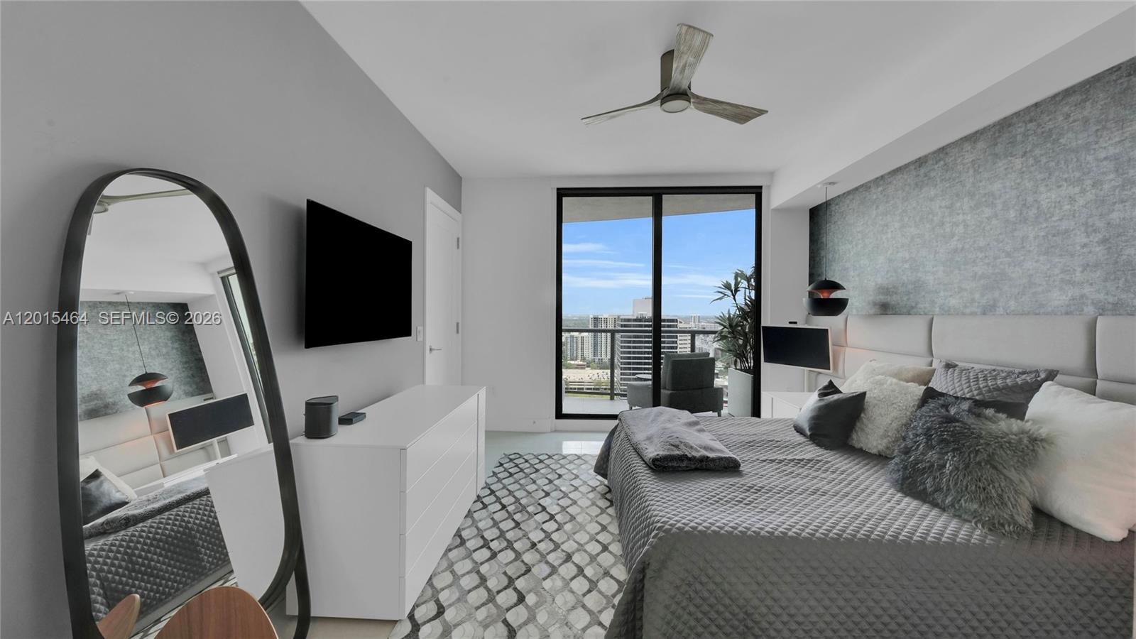100 E Las Olas Blvd #2802, Fort Lauderdale FL 33301