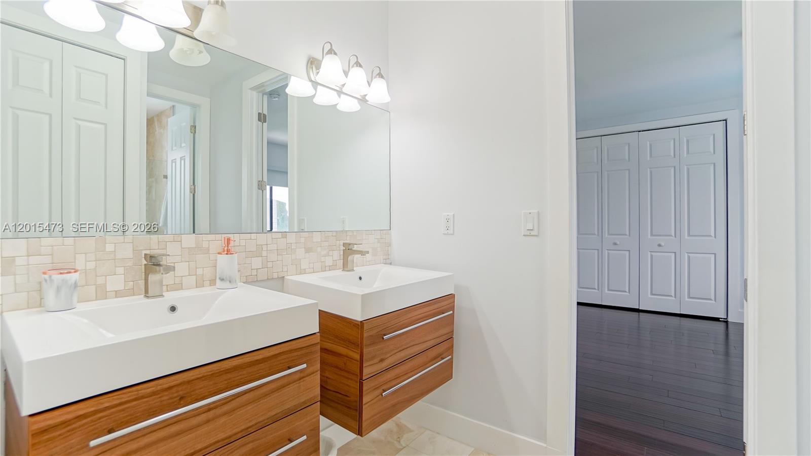 6950 SW 97th Ave, Miami FL 33173