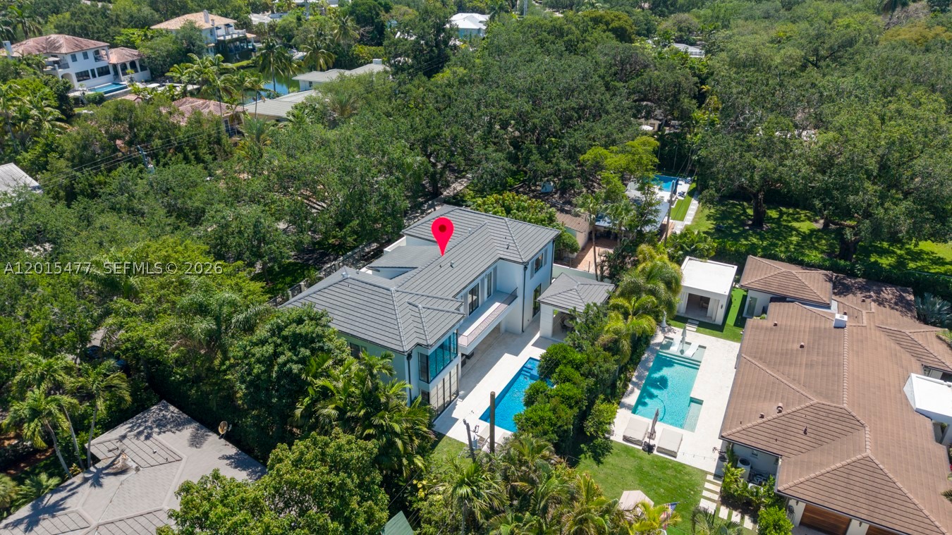 1220 S Alhambra Cir, Coral Gables FL 33146