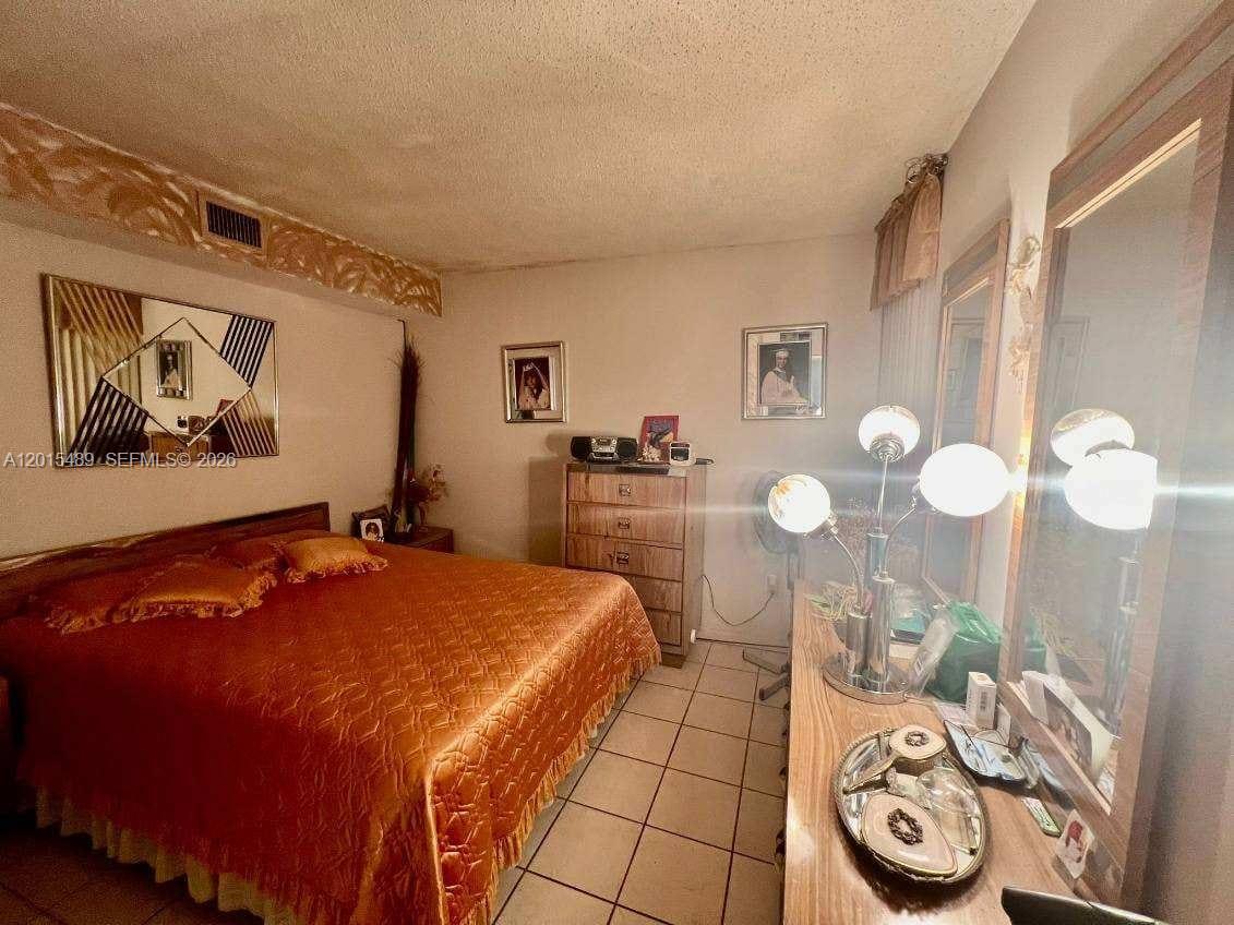1460 N 43rd Pl #106, Hialeah FL 33012