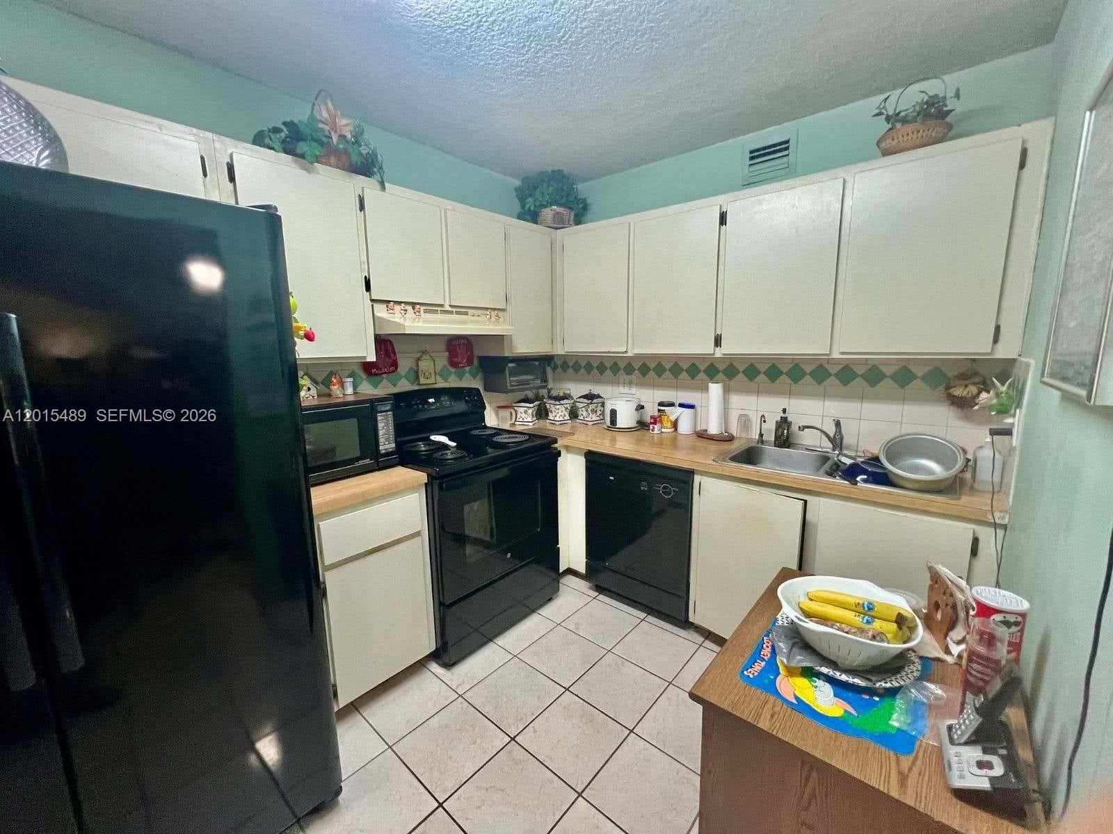1460 N 43rd Pl #106, Hialeah FL 33012