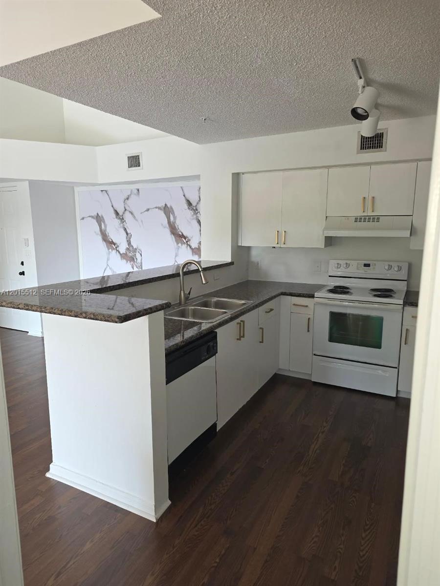 12118 Saint Andrews Pl #304, Miramar FL 33025