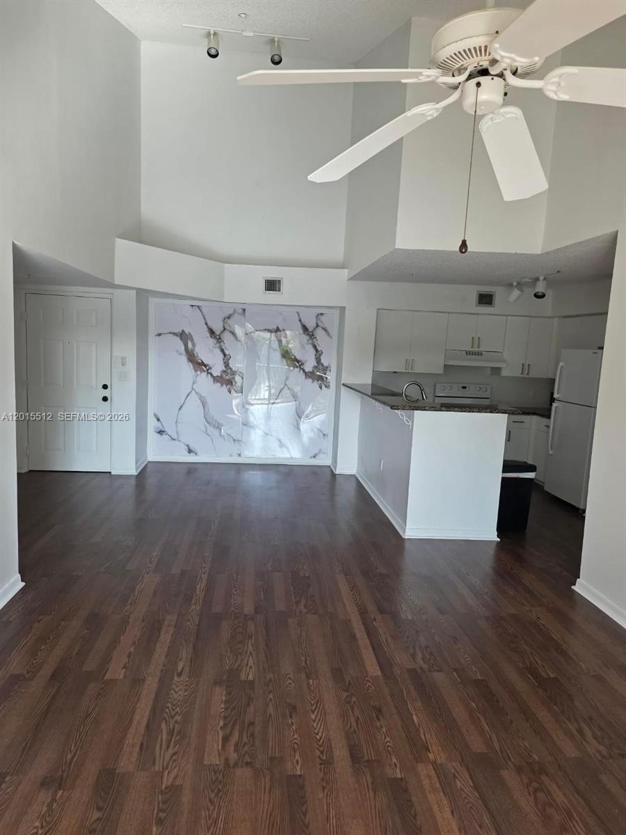 12118 Saint Andrews Pl #304, Miramar FL 33025